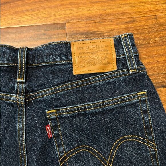 Levi’s Wedgie Straight Dark Wash Premium Denim Jeans - Picture 5 of 6
